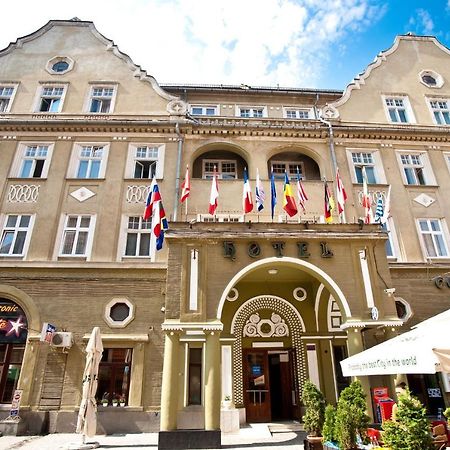 Hotel Coroana Brasov Luaran gambar